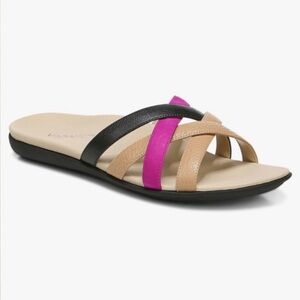 Vionic Dava Sandals Size 7 Leather Straps Slip On Sandals Purple Magenta